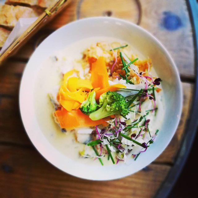 Vous recherchez sur Bourges un petit resto cosy qui propose